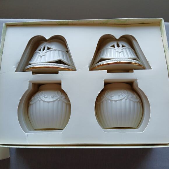 Lenox Great Giftables Carved Tea Light Lamps set of 2 in original box EUC - Picture 3 of 8